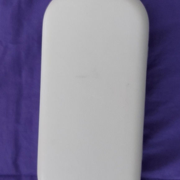 Marc Jacob's Eyeglasses Case - Picture 5 of 5